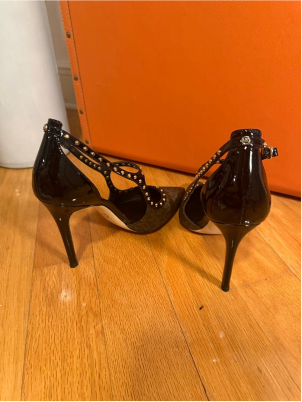 New without tags, Woman’s Michael Kors Ava Studded Pumps, Brown/Black, size 9 - Picture 5 of 6